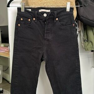 Levi’s Wedgie straight jeans size 23